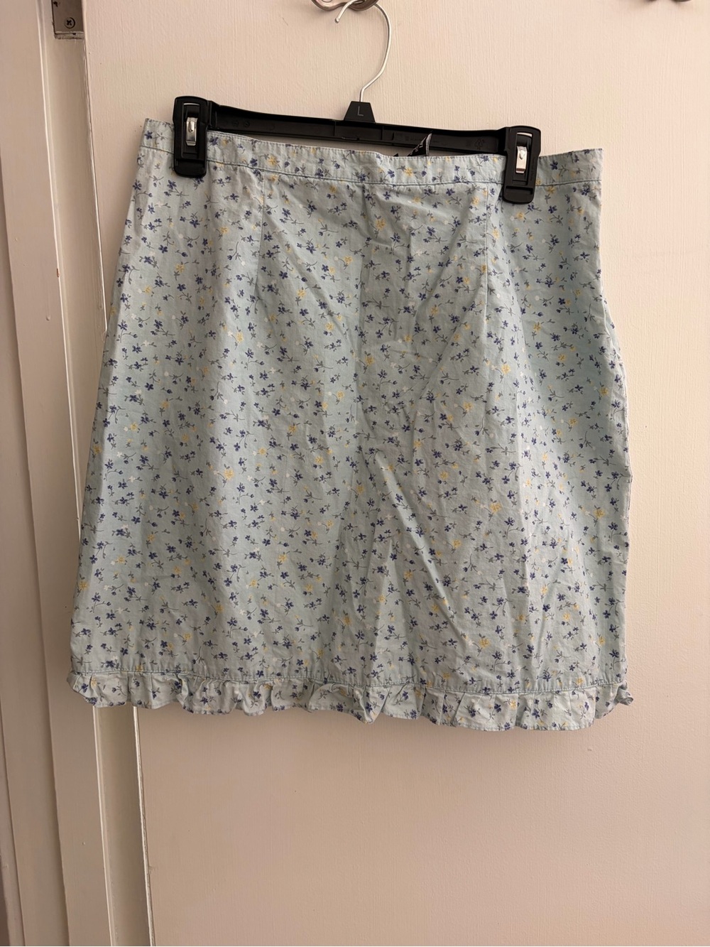 Xhilaration Light Blue Mini Skirt with Floral Print and Ruffle Hem